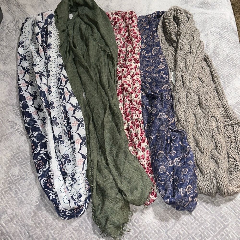 5 pc Lot of Scarves